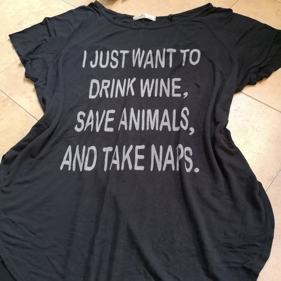 🔴 2/$20 Wine Shirt🍷 - Picture 2 of 8